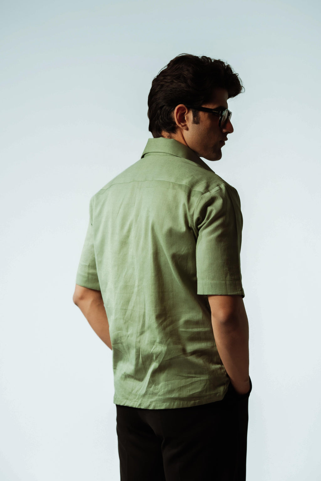 Fern Linen Blend Box Fit V-Neck Shirt